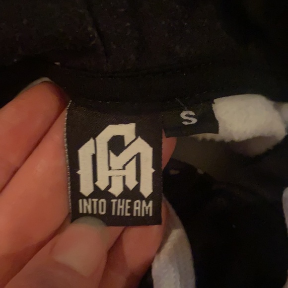 In to the Am - Picture 4 of 6